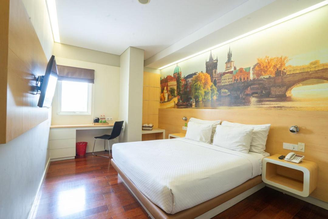 Life Hotel Stasiun Kota Surabaya Quarto foto